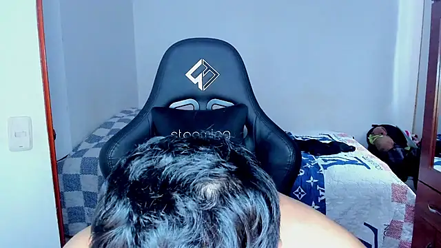 tommy_bred - Tommy_Bred's free webcam - UK Sex Cams