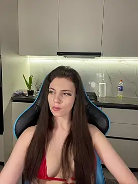 curlylara - CurlyLara's free webcam - UK Sex Cams