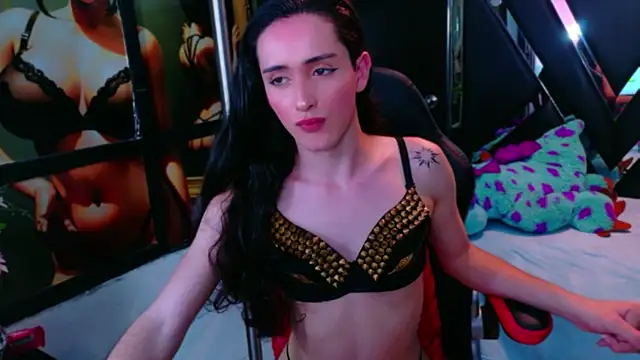 Ivony_Giselle webcam