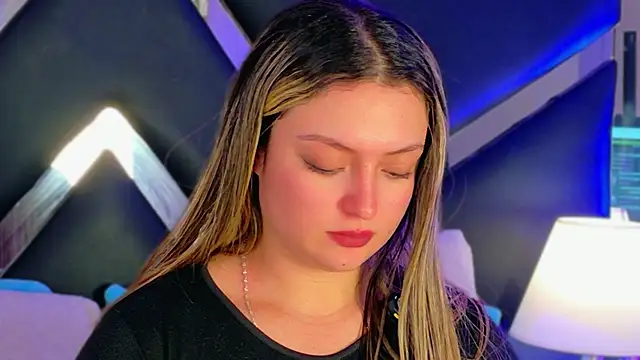 Giigii_Hadid_ webcam