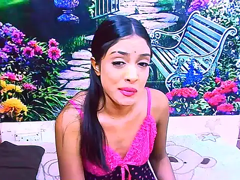 IndianPretty14u2Luv webcam