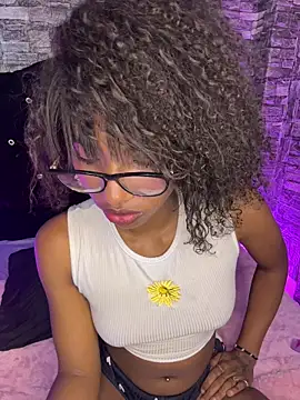 morena_fire - Morena_fire's free webcam - UK Sex Cams