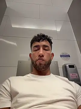 liam_bronw Live Webcam on Stripchat