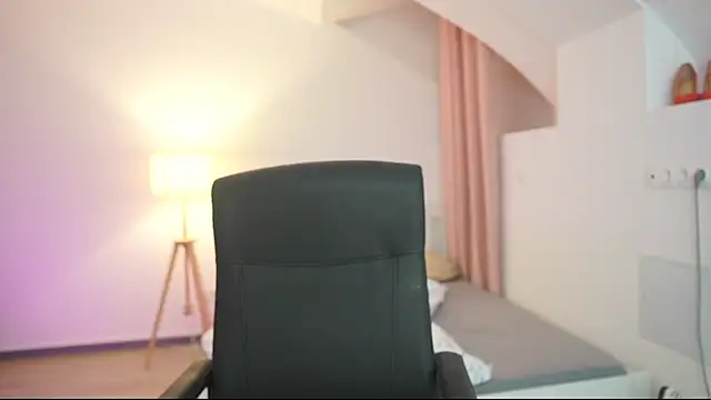 lisa_mccoy_ - Lisa_mccoy_'s free webcam - UK Sex Cams