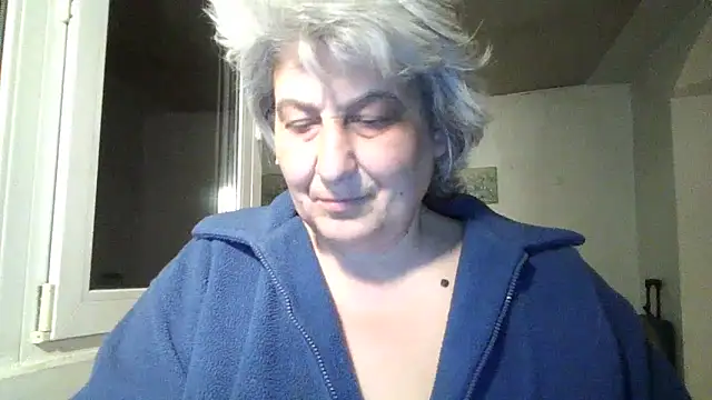 ExquisiteMature webcam