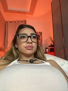 ItalianGirl webcam