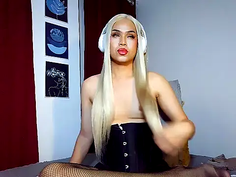 mistressluna1 - MistressLuna1's free webcam - UK Sex Cams