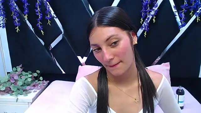 _Luna_Bennett webcam