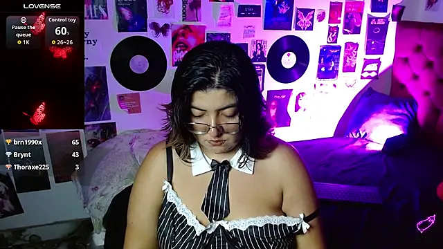 roxy_f_w - Roxy_f_w's free webcam - UK Sex Cams