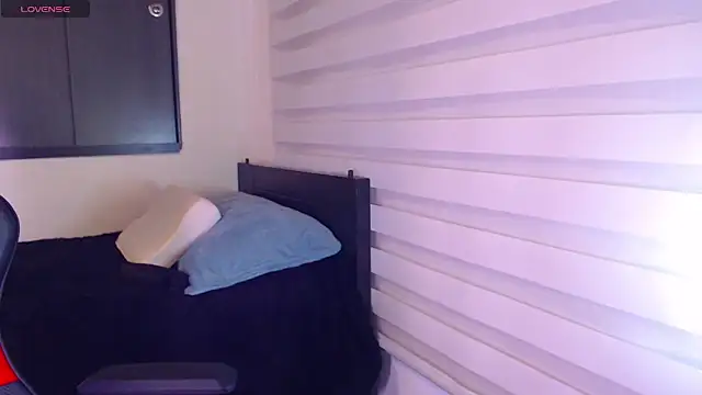 Vannessa__Shy webcam