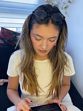 Webcam Model (GeorginaBlack)  is live.Free join now!