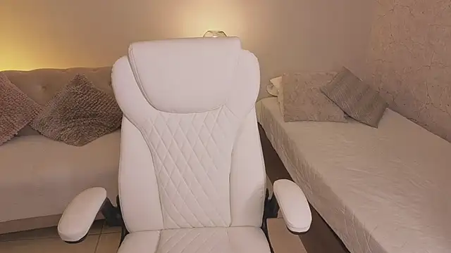 DahianaWalcott webcam