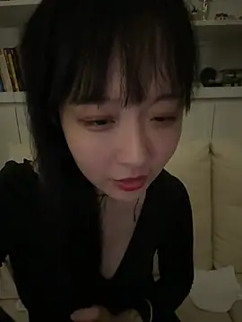 美女Etherealcat33在线直播