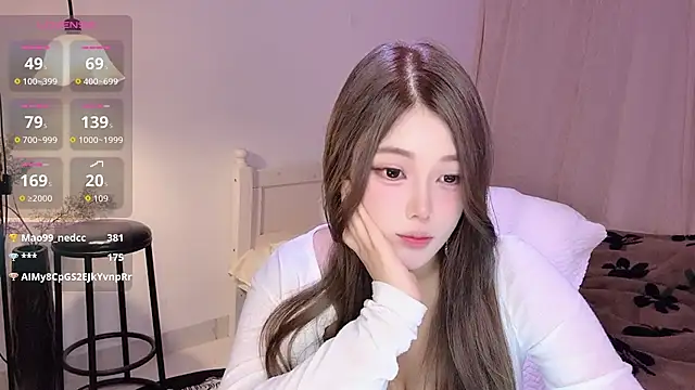 美女ceekie-77在线直播