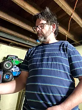 ultimatebwc (Ask my age) - Make me happy