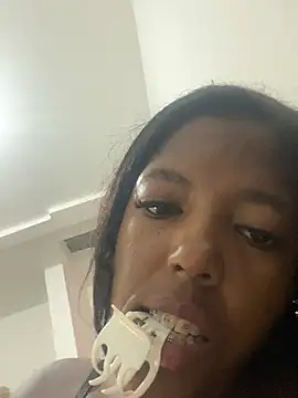 brenda_hot27 - Brenda_hot27's free webcam - UK Sex Cams