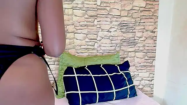 EbonyOlive69