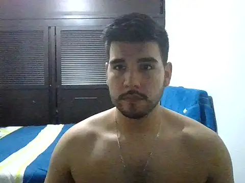 LatinBeardCali webcam