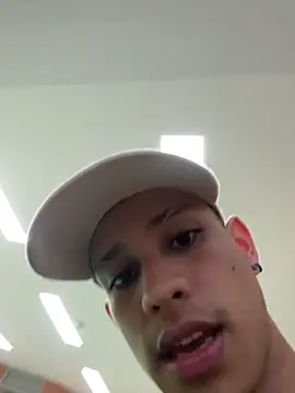 HarryGaze Live Webcam on Stripchat