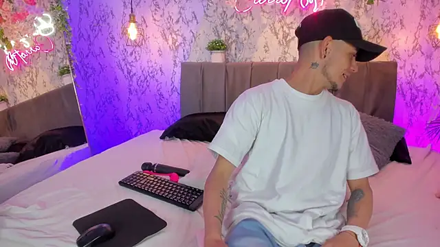 Bonny_and_carrot webcam