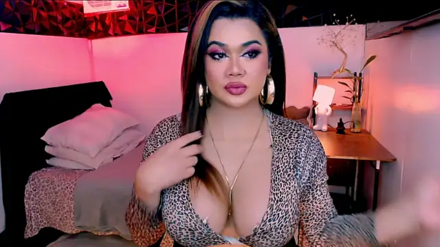 asiankatyhuge webcam