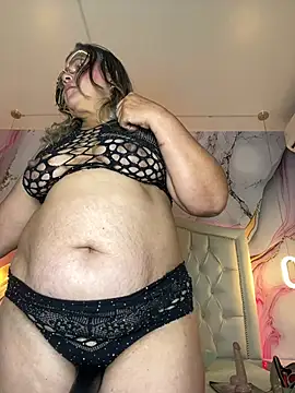 Lucy_Milf_474 webcam