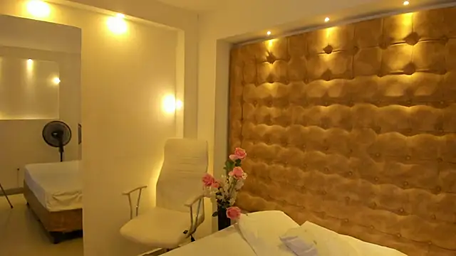 violet_giraldo webcam