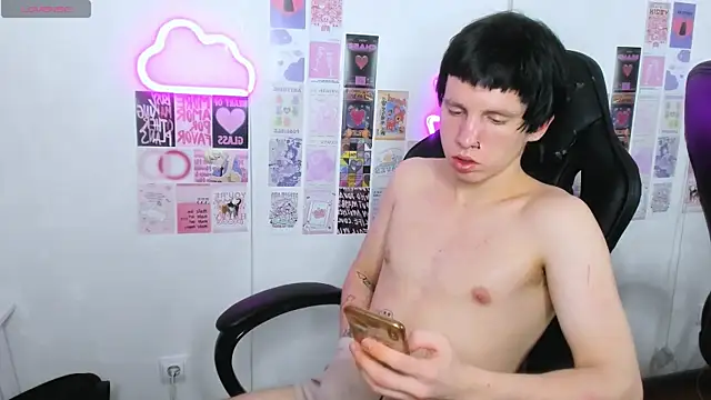 cutiekai_ - CutieKai_'s free webcam - UK Sex Cams