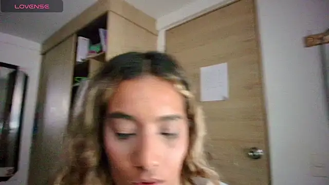 megan_collins96 webcam