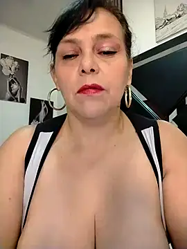 Natasha_miilf webcam