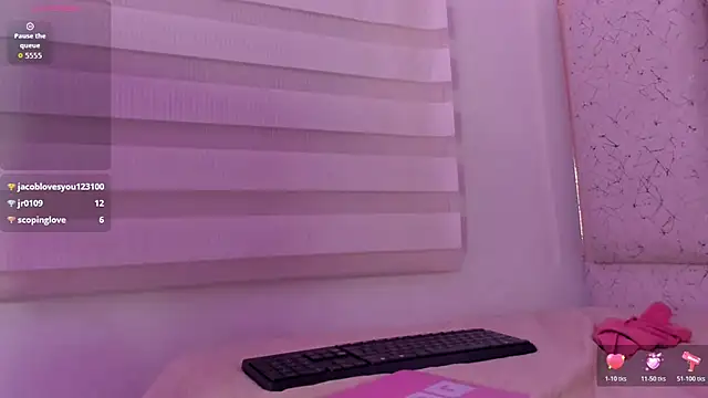 violeta_olsen webcam