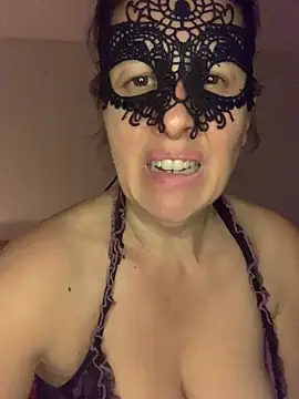 hotbrunettemass webcam