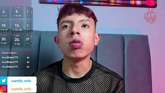 _camilo_ortiz (M twink) - ⭐CONTROL TOY 5MIN⭐