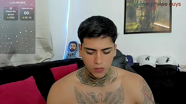 sweetlatinoboy webcam