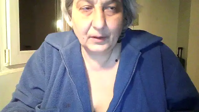 ExquisiteMature live sex cam