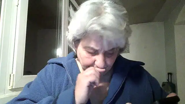 ExquisiteMature webcam