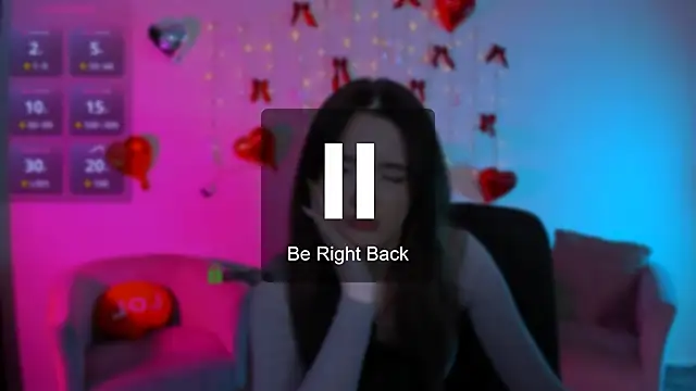 nude live sex Liana Kisses