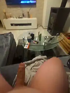 bigdicksklave - Bigdicksklave's free webcam - UK Sex Cams