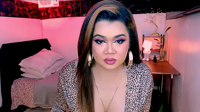 asiankatyhuge webcam