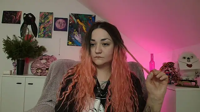 PinkHurricaneOfficial webcam