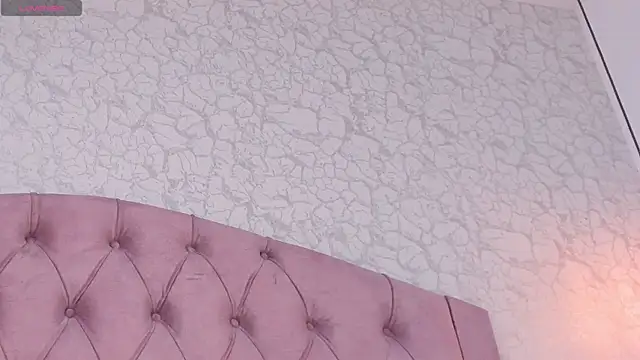 saraa_joness_ - Saraa_joness_'s free webcam - UK Sex Cams