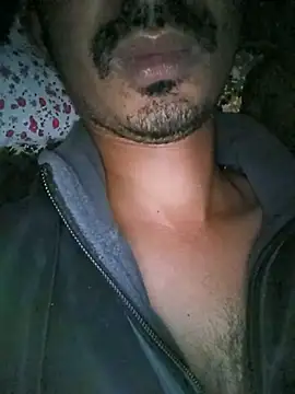 dreamtoungelick69 webcam