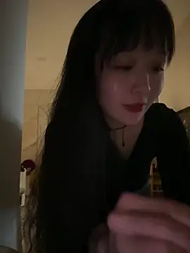 美女Etherealcat33在线直播