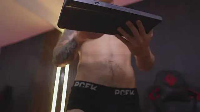 JacksonOlsenn live sex cam