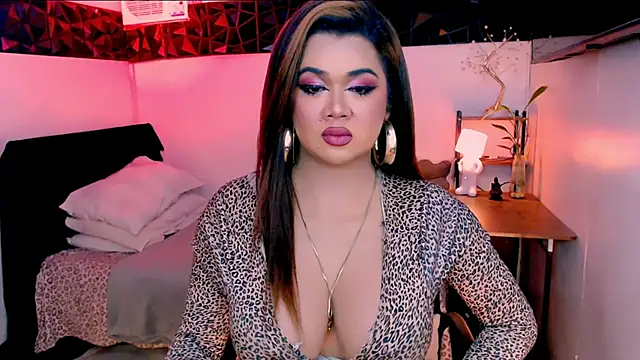 asiankatyhuge webcam