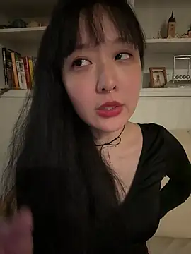 美女Etherealcat33在线直播