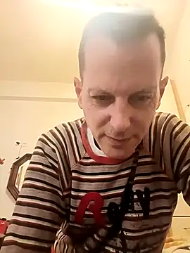 TipMeStripMe22cmPOV webcam