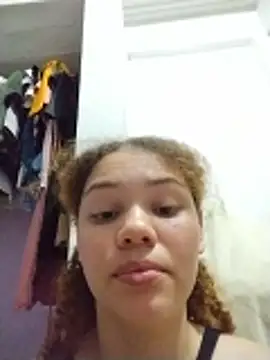 PrettySquirt-PibeV webcam