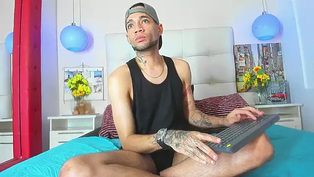 Daniel_huge22 webcam