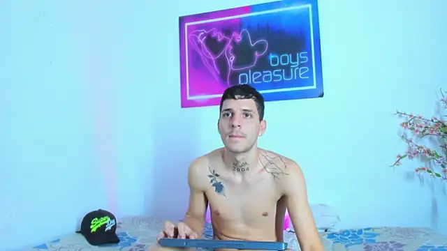 Pleasure_boys_hot webcam